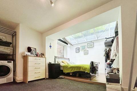 Apartment 5, 29 Aigburth Drive, Liverpool, L17 4JH