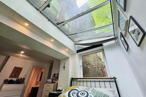 Apartment 5, 29 Aigburth Drive, Liverpool, L17 4JH