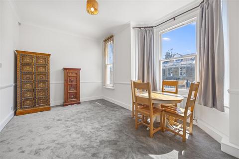 1 bedroom flat to rent, Maygrove Road, West Hampstead NW6