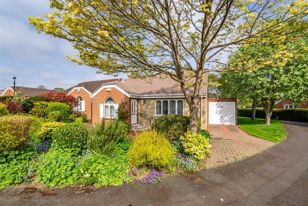 Whitebridge Close, Gosforth, NE3 3 bed detached bungalow for sale £