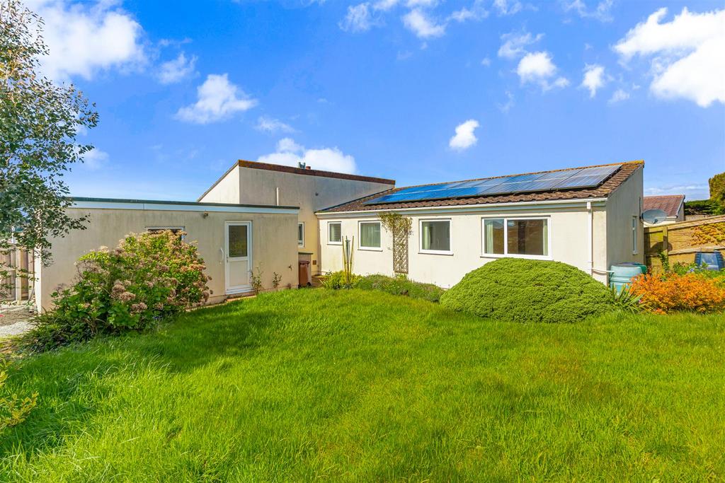 Higher Warren Road, Kingsbridge 3 bed bungalow for sale £475,000