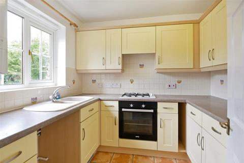 2 bedroom terraced house to rent, Pipers Mead, Birdham, Chichester