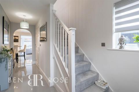4 bedroom end of terrace house for sale, Robinson Close, Buckshaw Village, Chorley