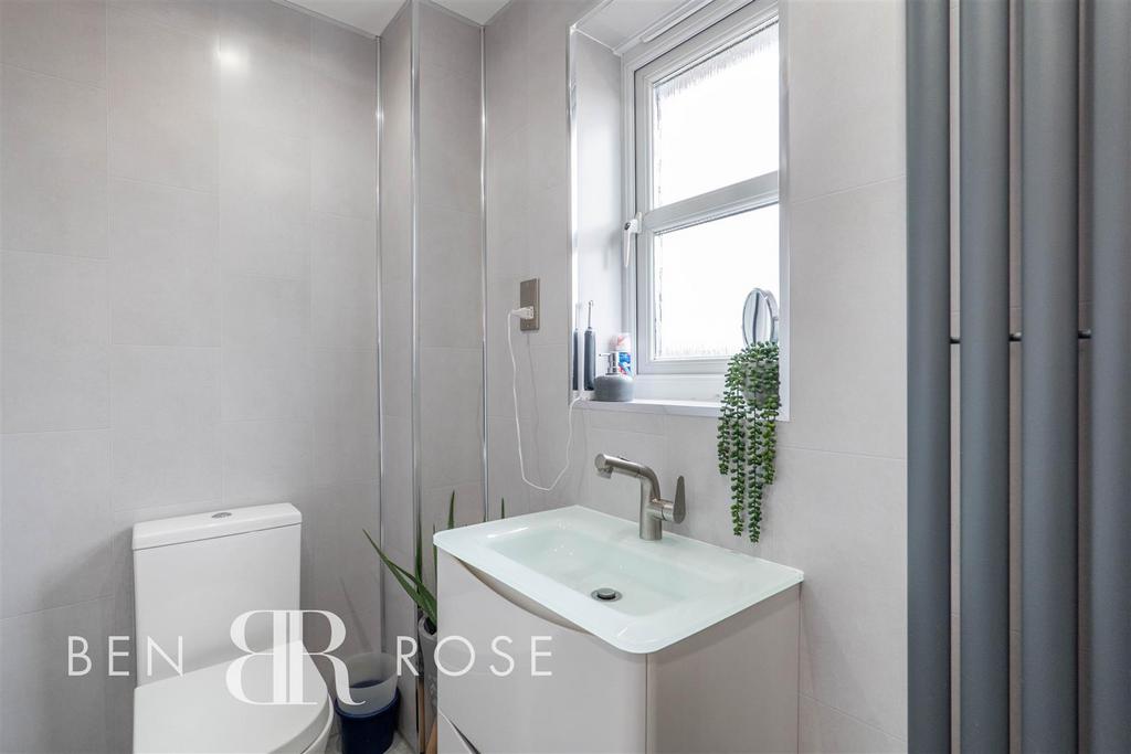 Master Ensuite