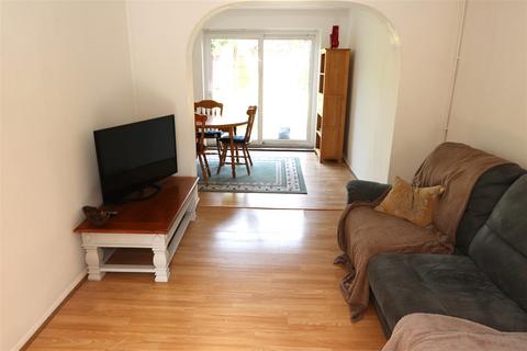61 Wainwright Avenue, Hutton, Brentwood, CM13 2SZ