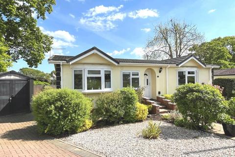 2 bedroom detached bungalow for sale, Folly Lane, East Cowes