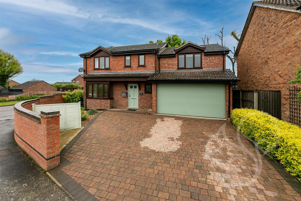 Brands Close, Great Cornard 4 bed detached house for sale £580,000