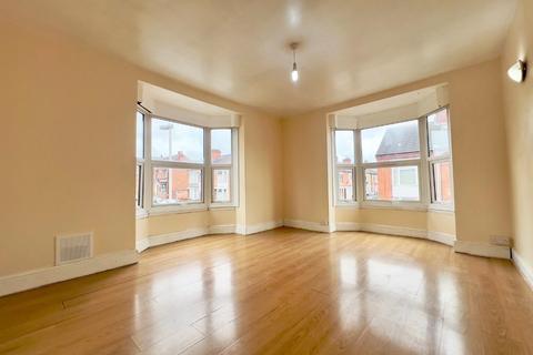 2 bedroom end of terrace house for sale, Stuart Street, Leicester, LE3