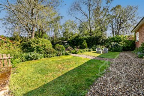 2 bedroom detached bungalow for sale, The Street, Little Waldingfield