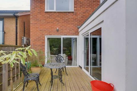 10 Copse Close, Burton Joyce, Nottingham, NG14 5DD