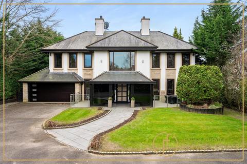 6 bedroom detached house to rent, Carrwood Road, Hale Barns, Cheshire