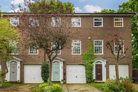 4 bedroom townhouse for sale, Heatherdale Close, Kingston Upon Thames KT2