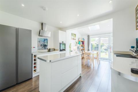 43 Bankside, Swindon, SN1 4JZ