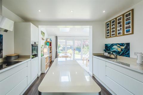 43 Bankside, Swindon, SN1 4JZ