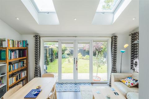 43 Bankside, Swindon, SN1 4JZ