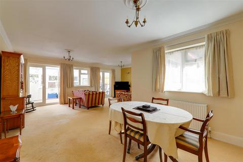 4 bedroom detached bungalow for sale, Warren Gardens, Offington, Worthing