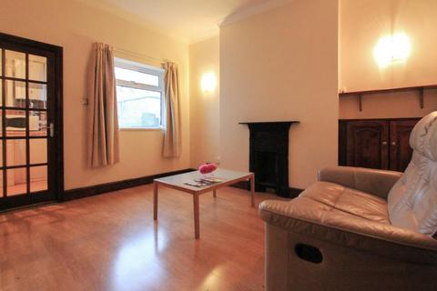 1 bedroom ground floor flat for sale, Llantrisant Street, Cardiff CF24