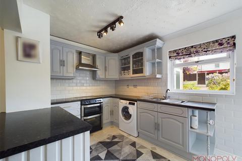 22 Aston Grove, Wrexham, LL12 7DF