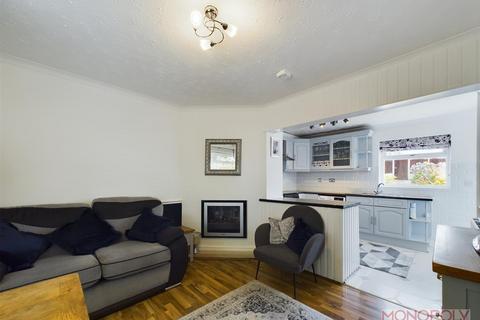 22 Aston Grove, Wrexham, LL12 7DF