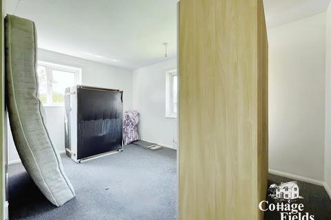 2 bedroom flat to rent, White Hart Road, Hemel Hempstead