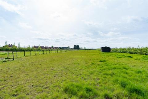 4 bedroom detached house for sale, Chapelgate, Sutton St. James, Spalding