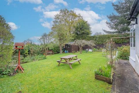 3 bedroom detached house for sale, Upper Welland Road, Upper Welland, Malvern Worcestershire, WR14 4JU