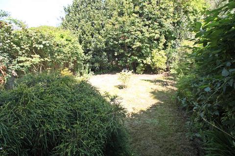 12 Holmes Close, Netley Abbey, Southampton, SO31 5QN