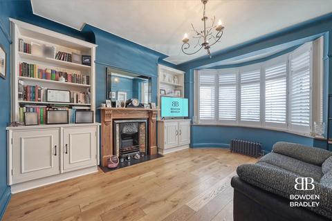 49 Waterloo Road, Ilford, IG6 2EG