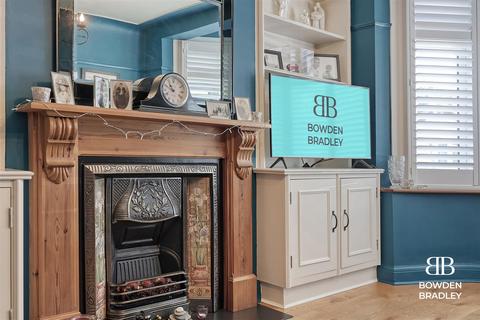 49 Waterloo Road, Ilford, IG6 2EG