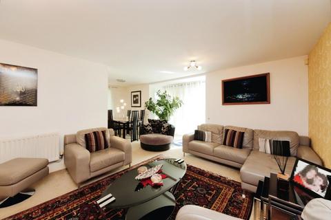 2 bedroom flat for sale, Foxley Drive, Catherine De Barnes, B91 2TX