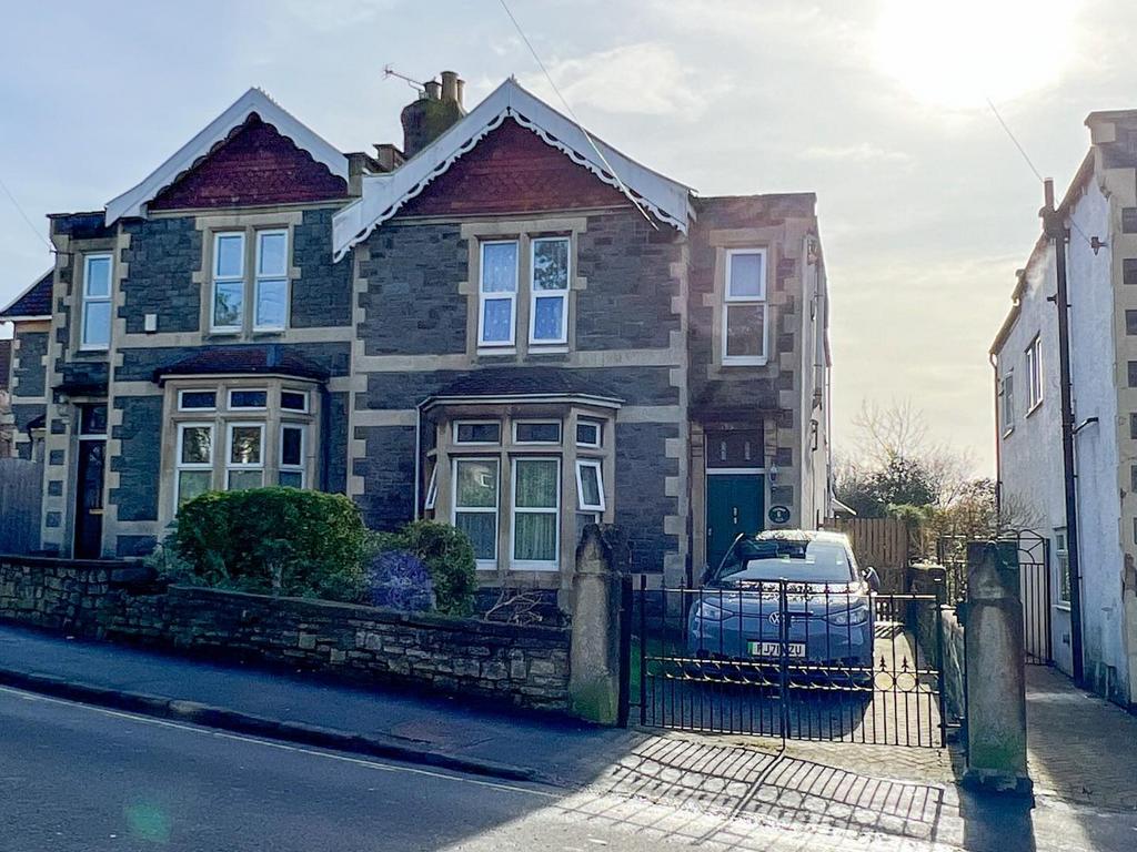 Front garden &amp; Off Street Parking