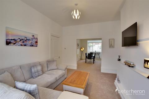 3 bedroom end of terrace house for sale, Ashleigh Grove, Fulwell, Sunderland