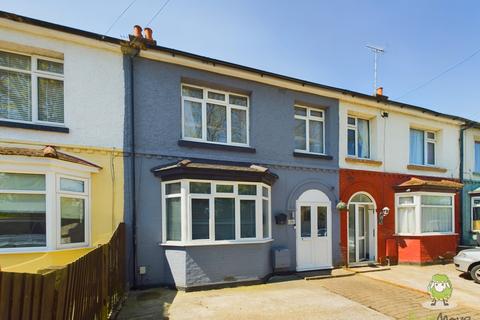 3 bedroom terraced house for sale, THE RIDGEWAY, GILLINGHAM, ME7