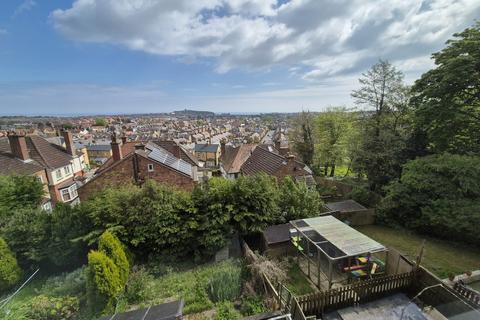 3 bedroom terraced house for sale, Parkfield Close, Scarborough YO12 5ND