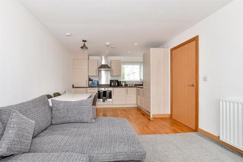 2 bedroom flat for sale, Olympia Way, Whitstable, Kent