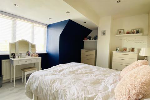 23a Edinburgh Drive, Staines, TW18 1PJ