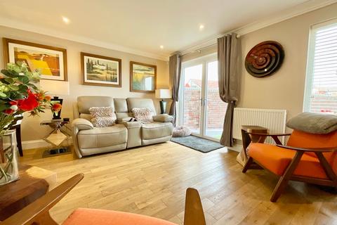 1 bedroom end of terrace house for sale, Goldcroft Court, Newport NP18