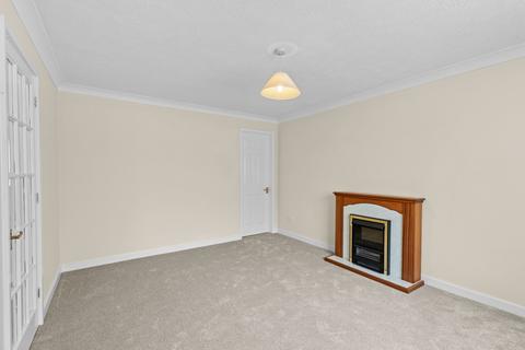 2 bedroom ground floor flat for sale, The Poplars, Keymer, Hassocks, West Sussex, BN6 8PZ.