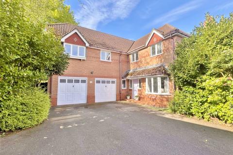 5 bedroom detached house for sale, School Close, Verwood, Dorset, BH31