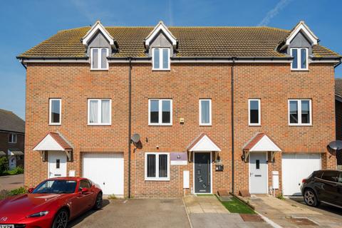 3 bedroom terraced house for sale, Petunia Avenue, Sheerness ME12