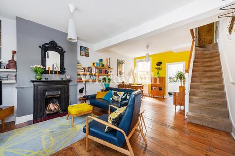 21 Graham Road, London, N15 3NH