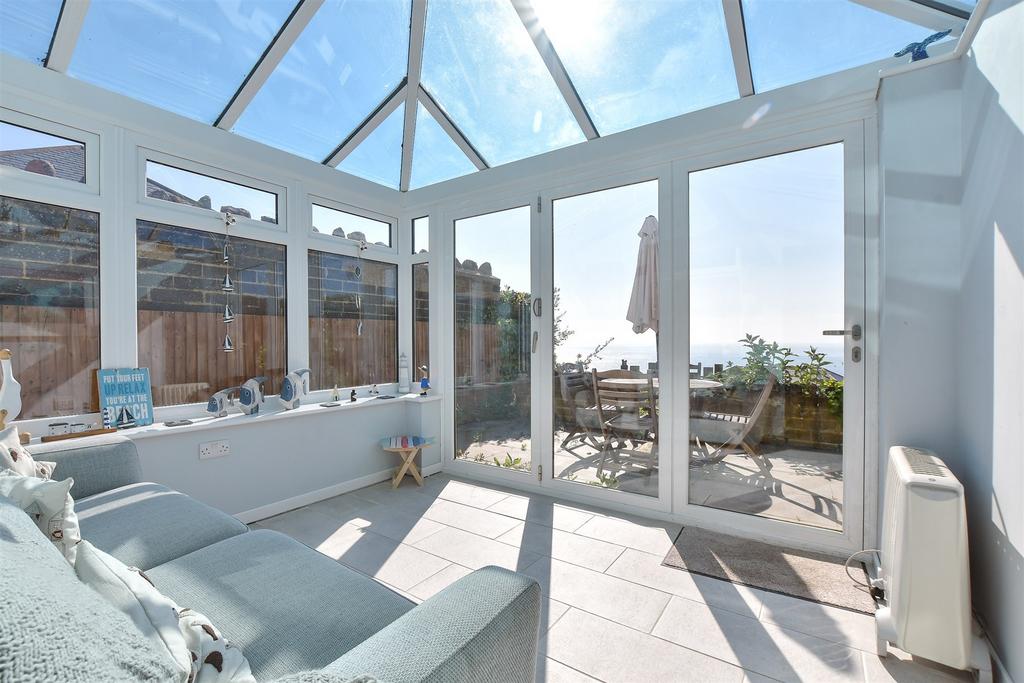 South Street, Ventnor, Isle of Wight 2 bed end of terrace house for