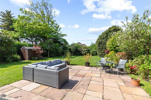 4 bedroom detached house for sale, Smugglers Walk, Goring-by-Sea, Worthing, West Sussex, BN12