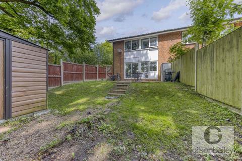 6 Rose Walk, Brundall, Norwich, NR13 5NE