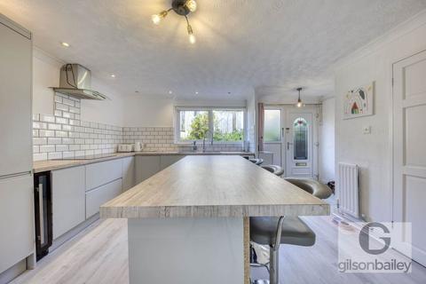 6 Rose Walk, Brundall, Norwich, NR13 5NE