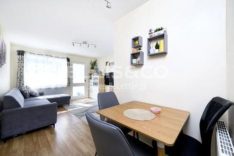 36 Rivington Crescent, London, NW7 2LE
