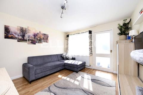 36 Rivington Crescent, London, NW7 2LE