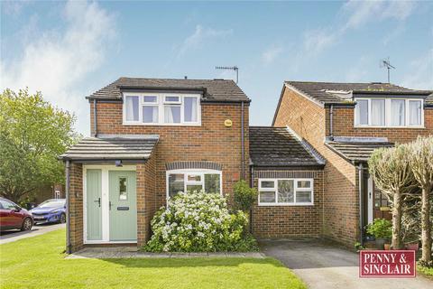 3 bedroom link detached house for sale, Periam Close, RG9 1XN
