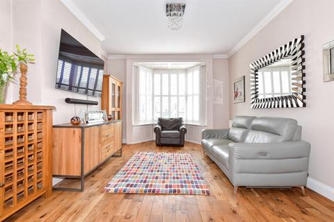 2 bedroom ground floor maisonette for sale, Boxley Road, Maidstone, Kent