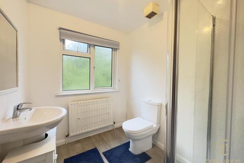 1 bedroom in a house share to rent, Halsway, HAYES UB3